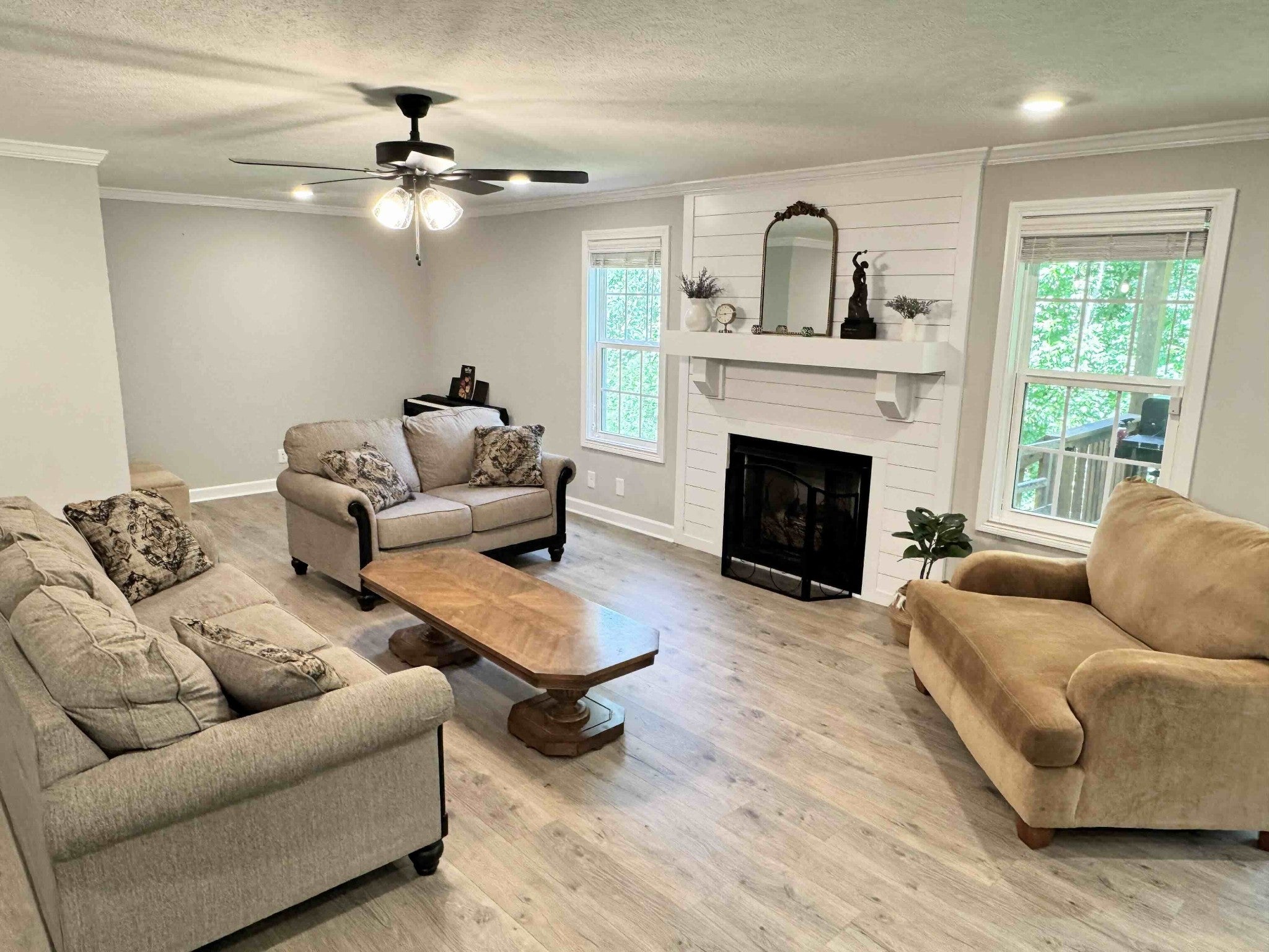 1057 Brightwood Ct