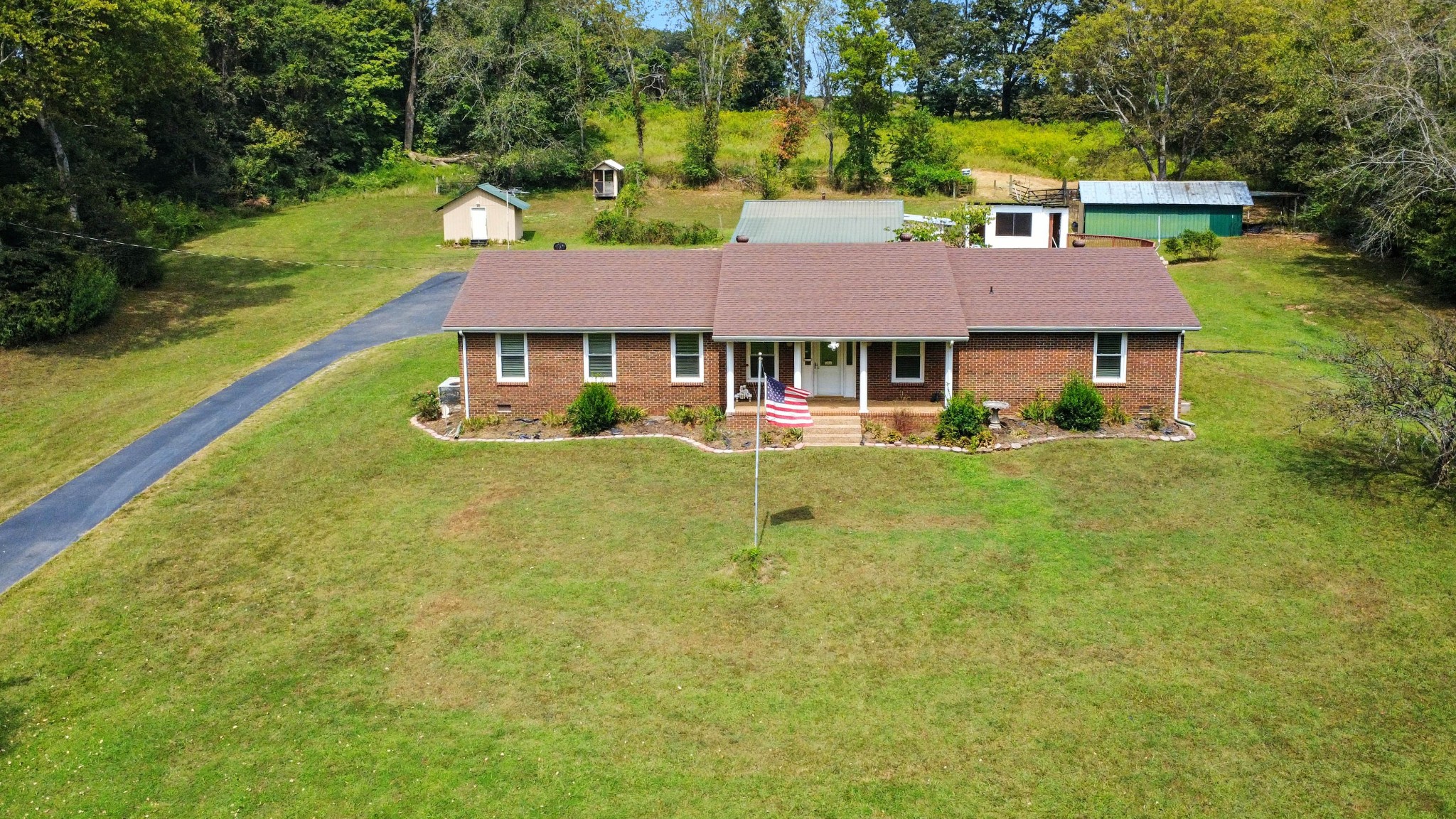 1810 Old Clarksville Pike