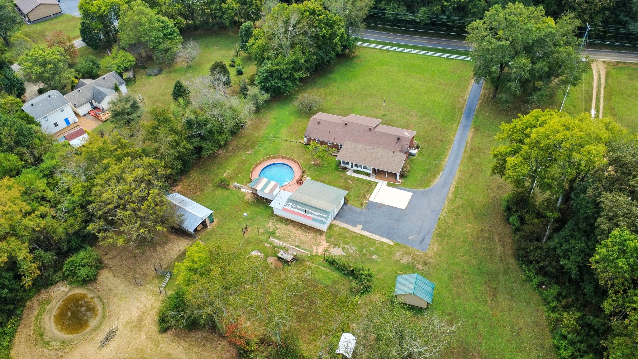 1810 Old Clarksville Pike