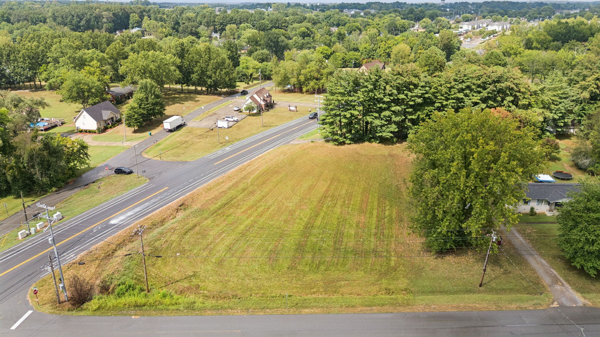 100 Rolling Acres Dr