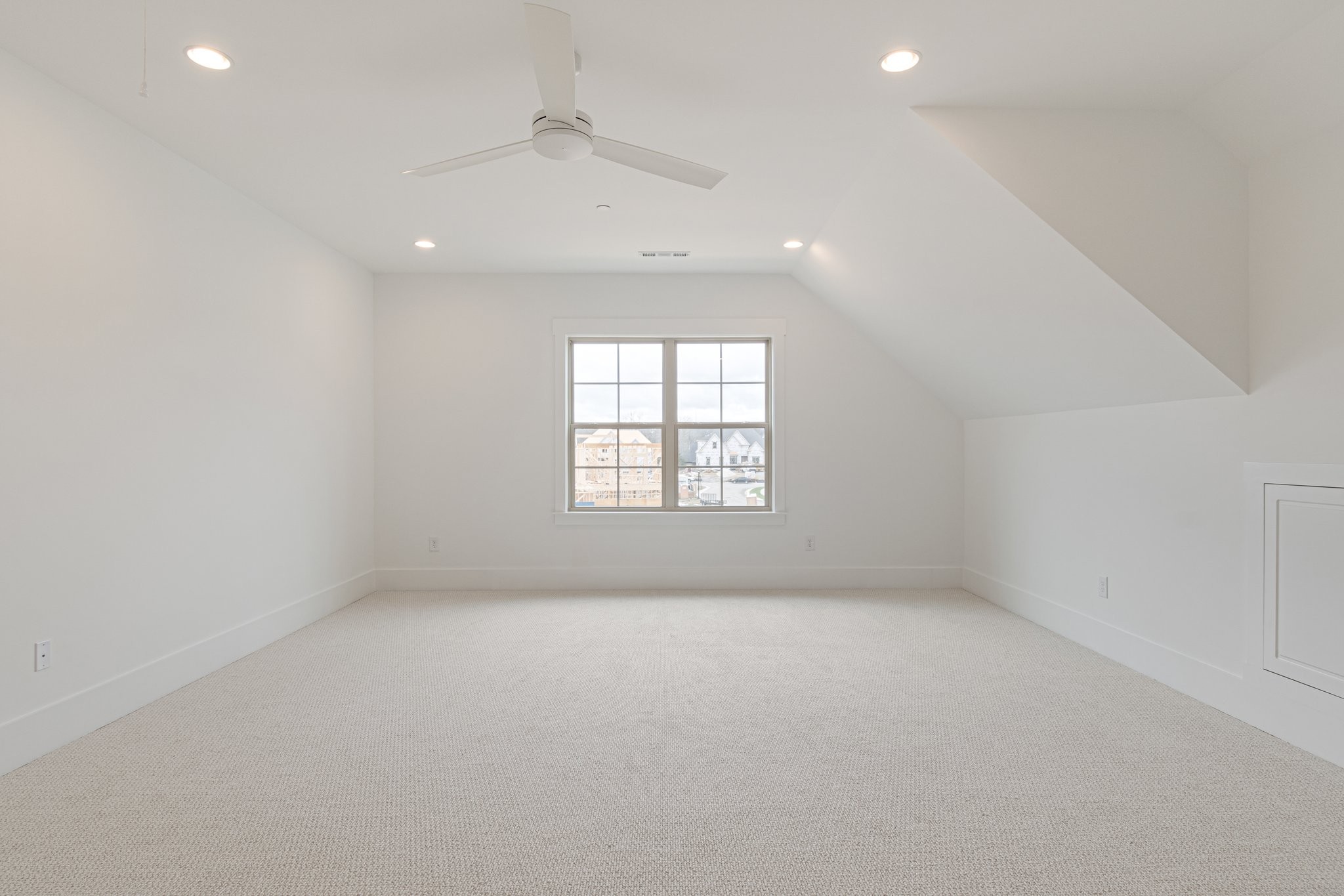 Nolensville, Tennessee 37135, United States, 5 Bedrooms Bedrooms, ,6 BathroomsBathrooms,Residential,Active,93945