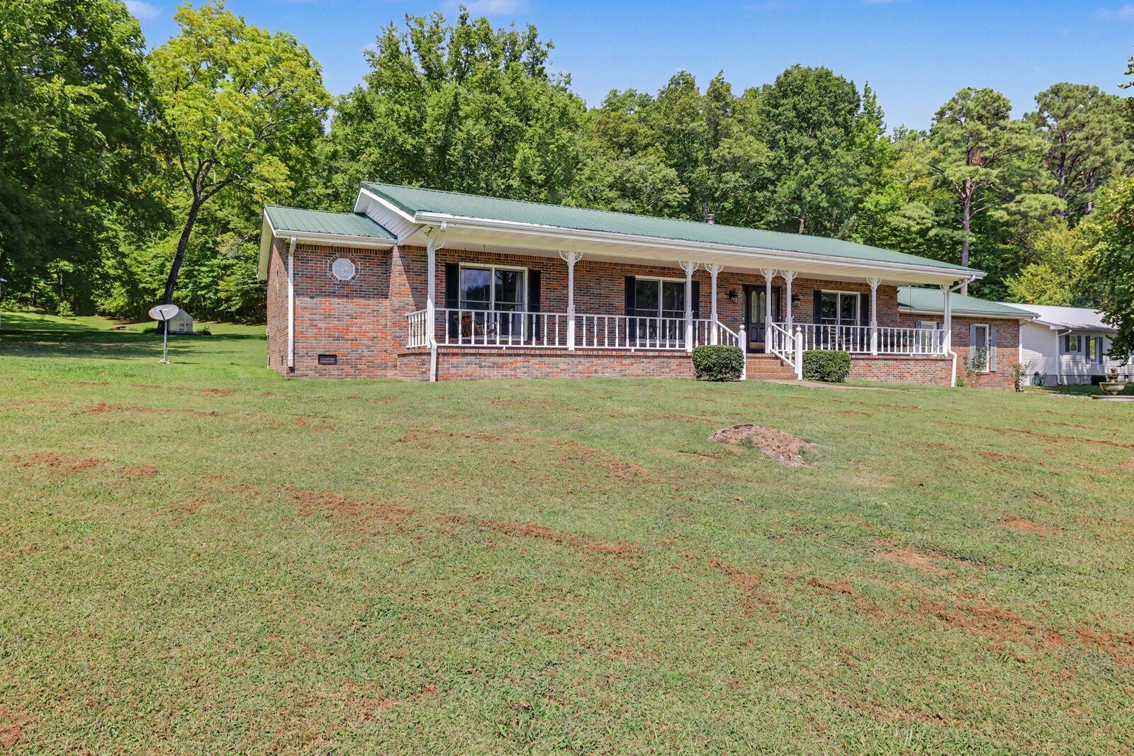 6268 Highway 100 W