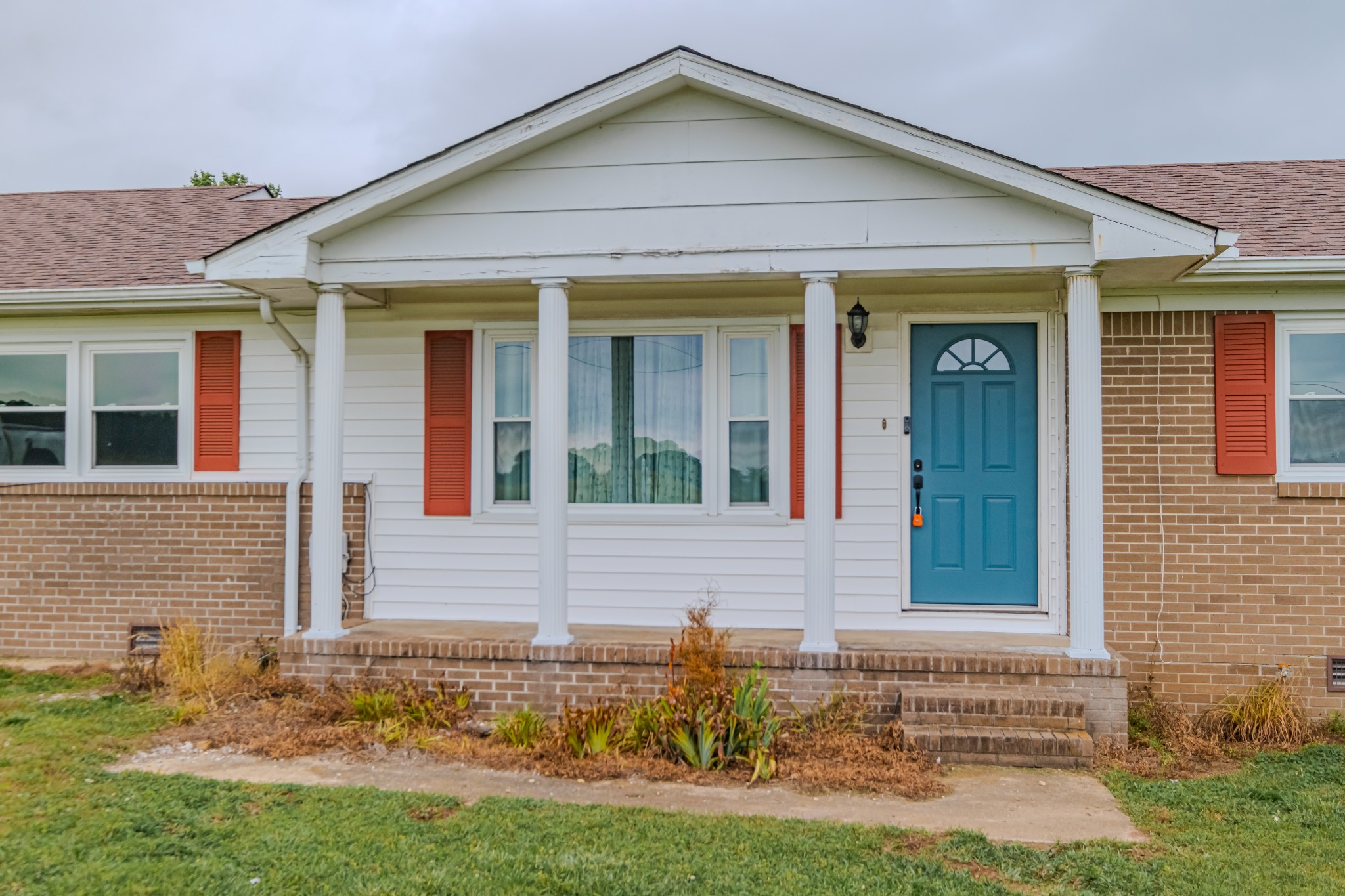 4973 Awalt Rd
