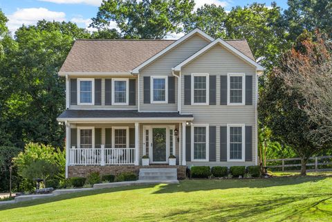 1717 Riverhaven Dr Adams TN 37010