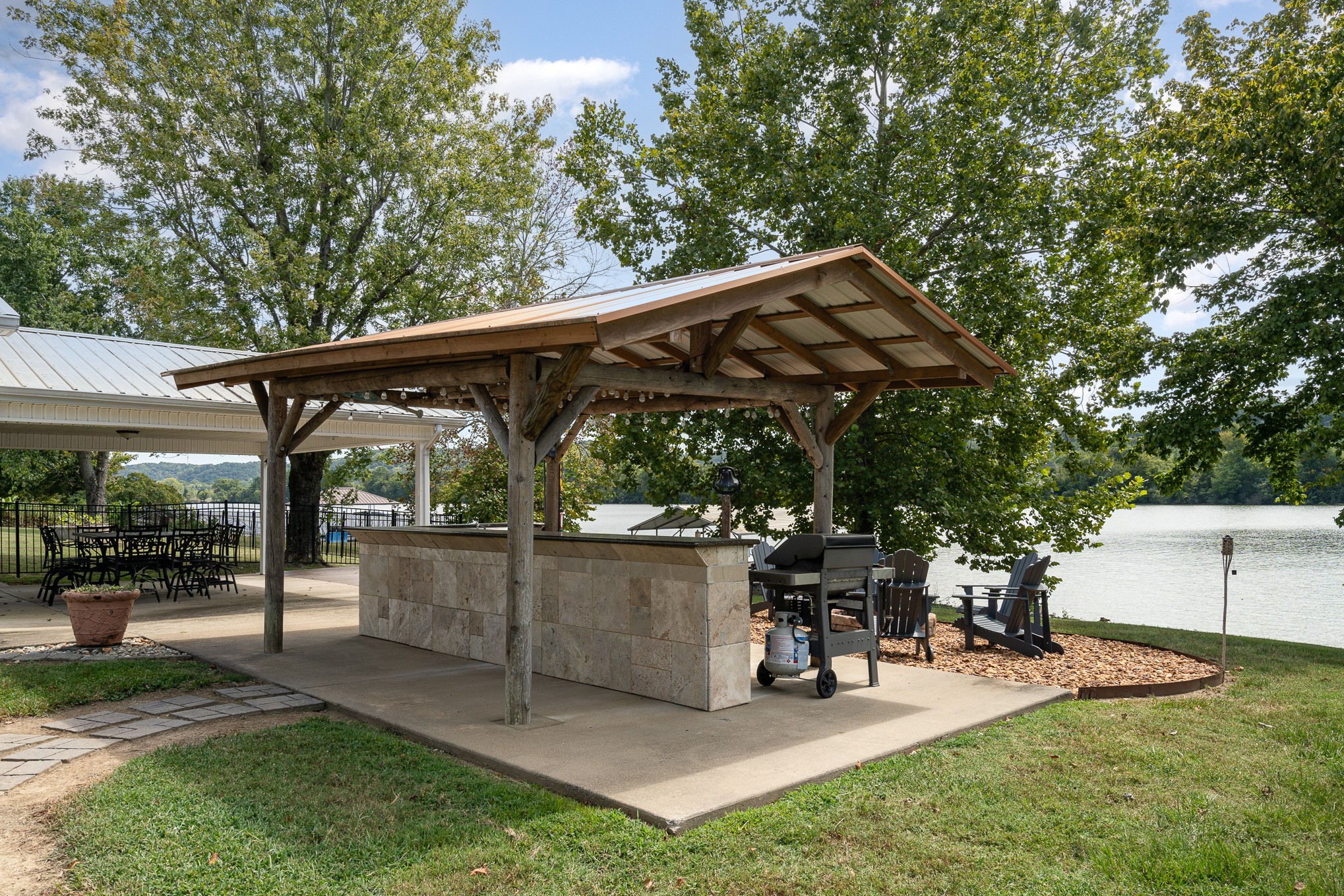 417 Wayne Jackson Rd
