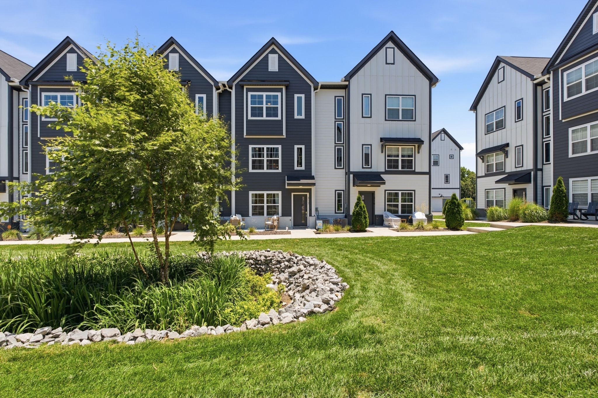 3-bed listing at 700 N Dupont Ave 317, Madison