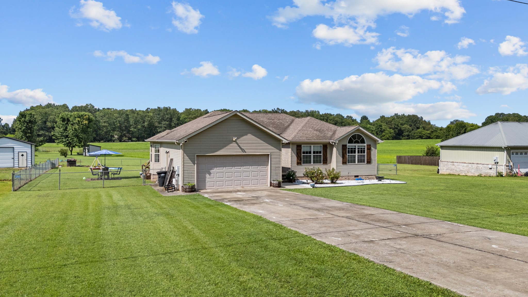 168 Overlook Cir