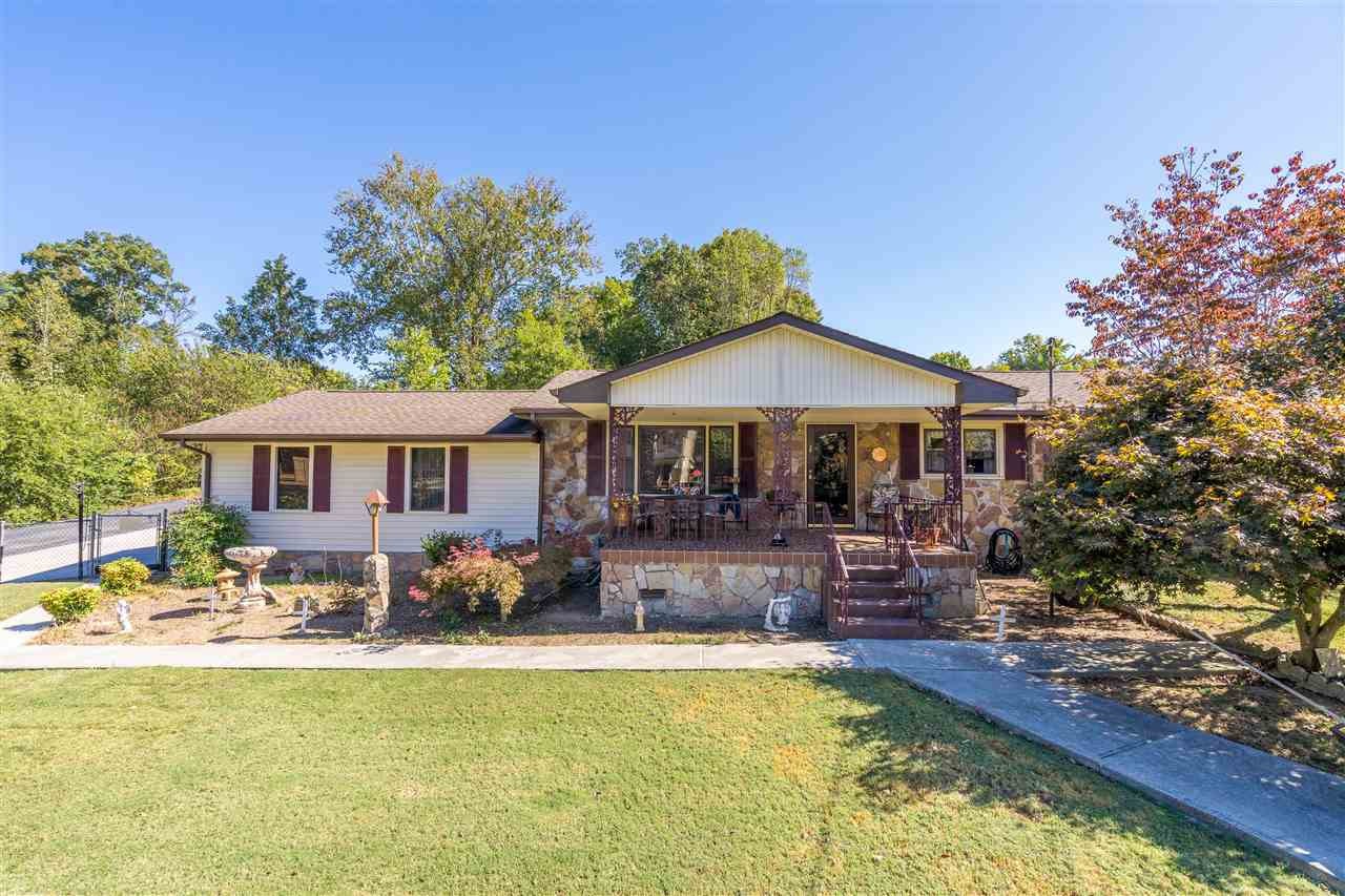 Photo 1 of 38 — 2601 Carroll Avenue SE, Cleveland, TN 37323