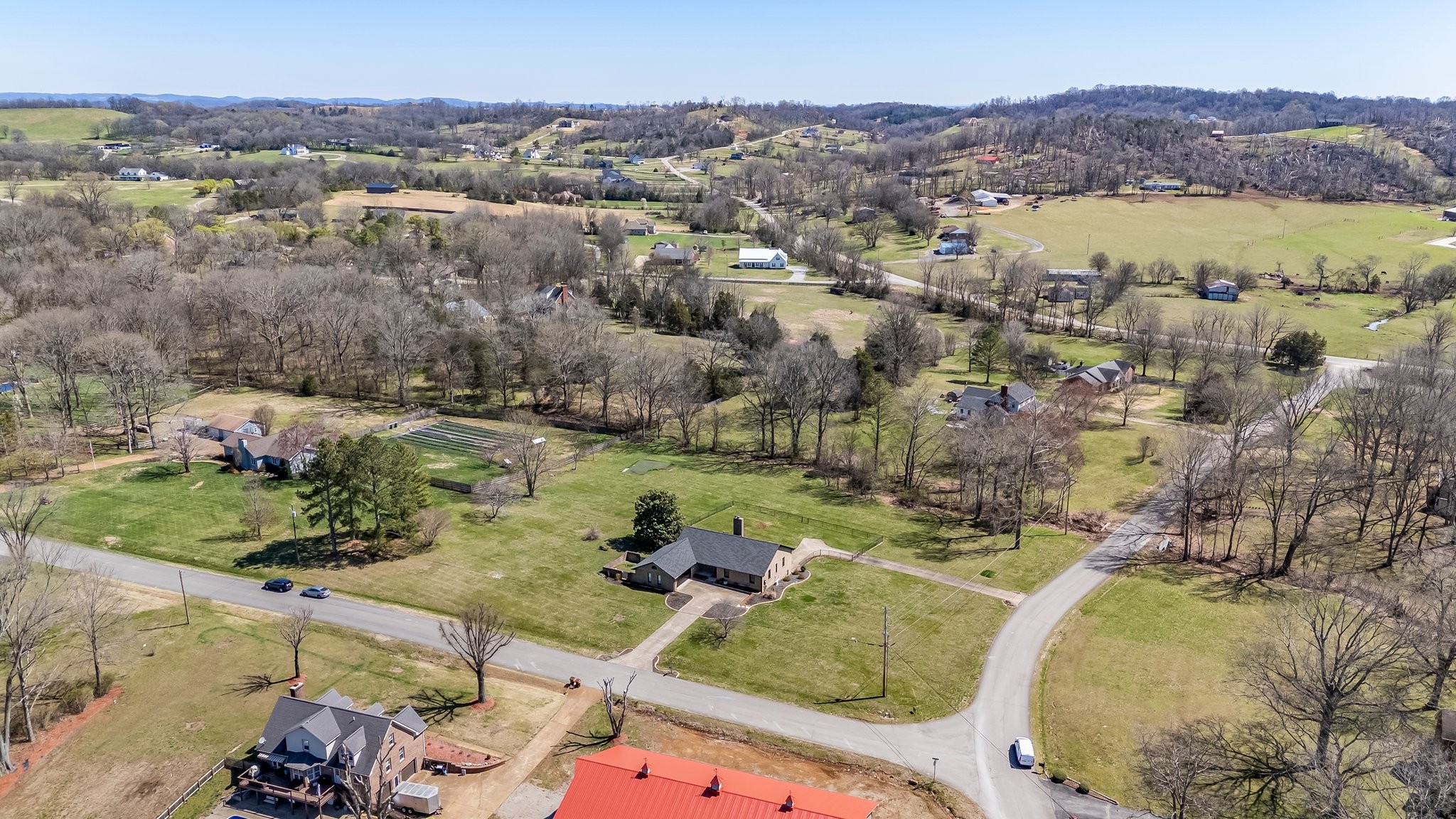 Columbia, Tennessee 38401, United States, 4 Bedrooms Bedrooms, ,3 BathroomsBathrooms,Residential,Active,93716