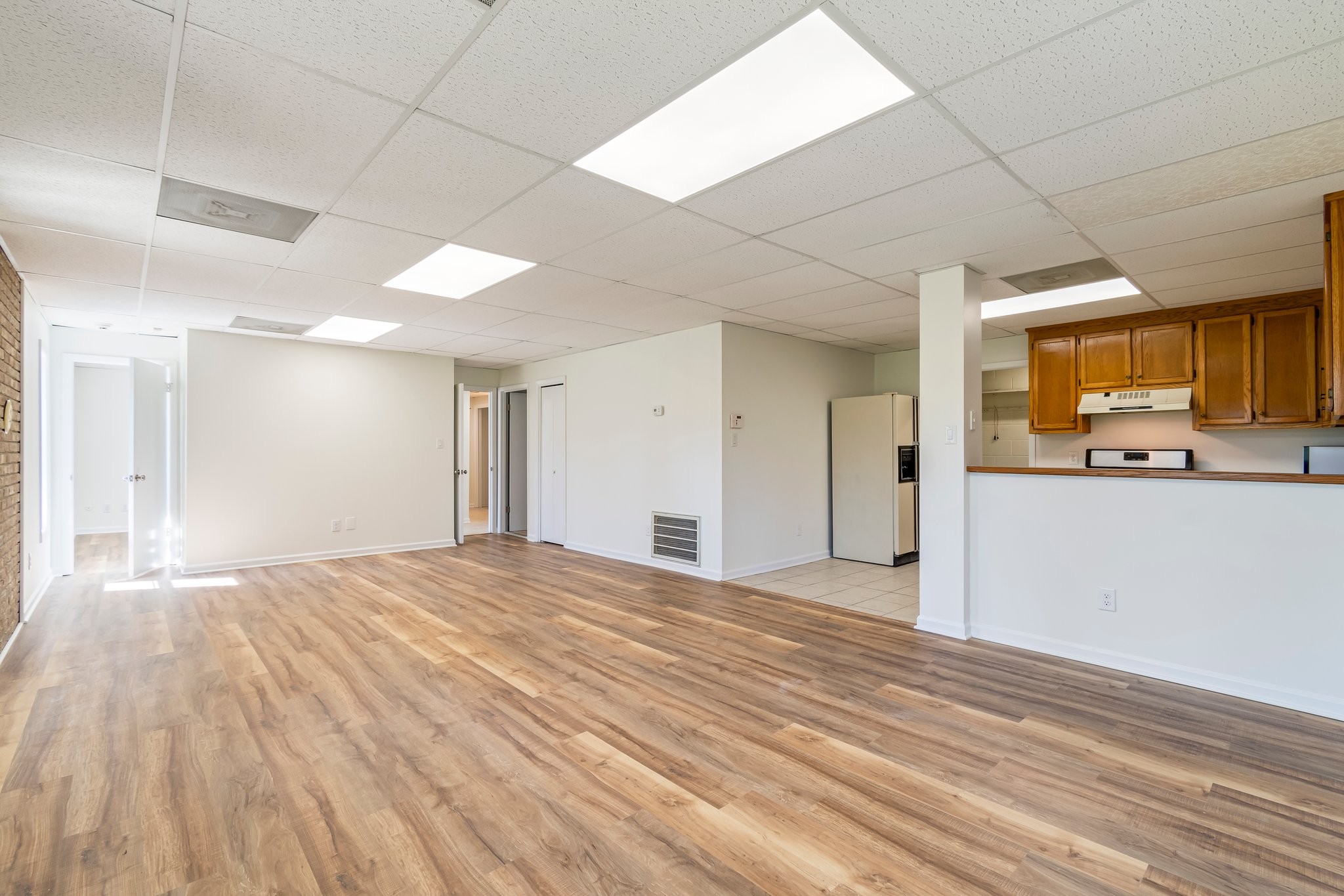 Columbia, Tennessee 38401, United States, 4 Bedrooms Bedrooms, ,3 BathroomsBathrooms,Residential,Active,93716