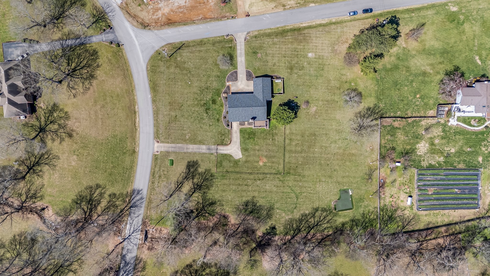 Columbia, Tennessee 38401, United States, 4 Bedrooms Bedrooms, ,3 BathroomsBathrooms,Residential,Active,93716