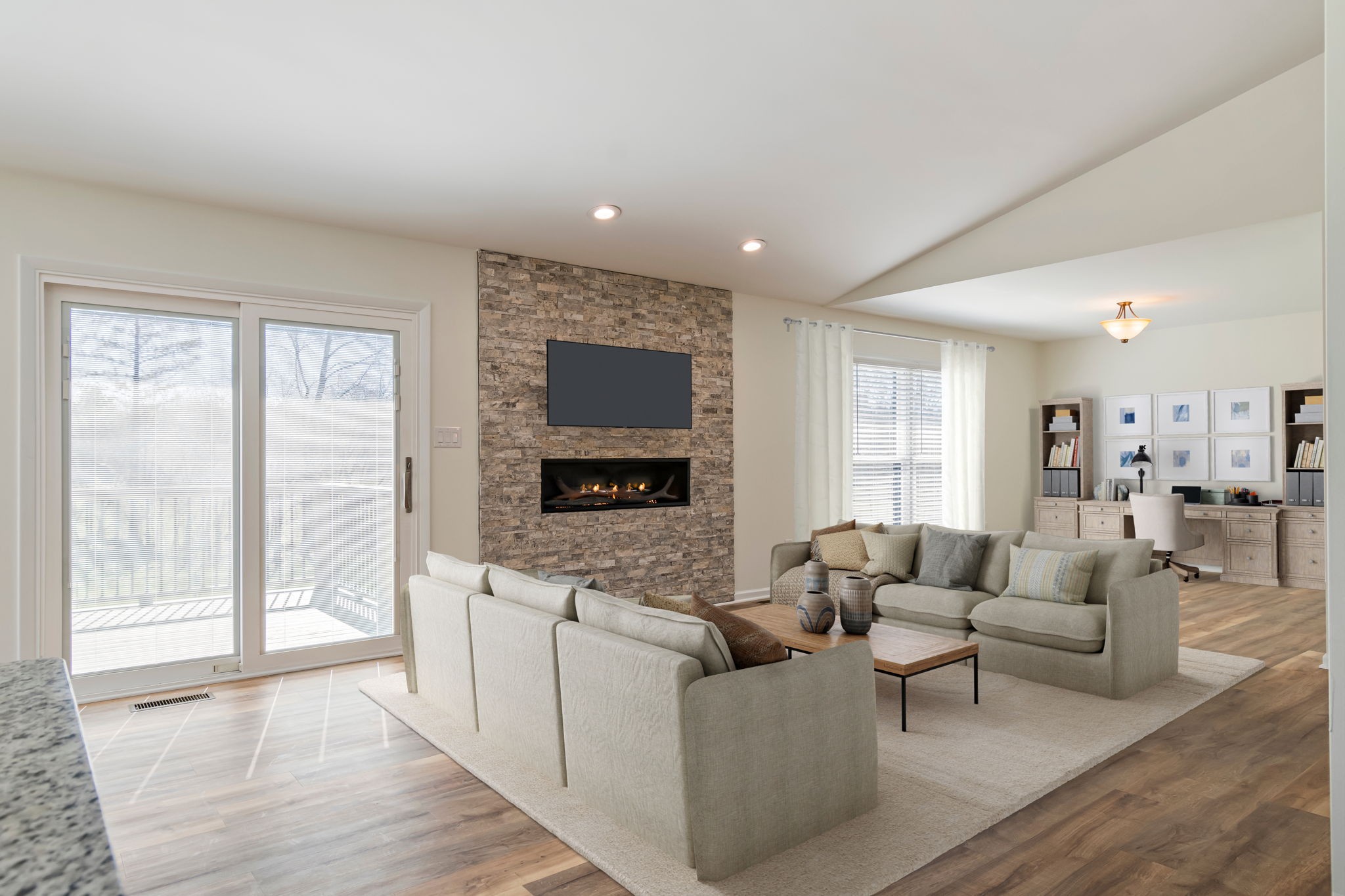 Columbia, Tennessee 38401, United States, 4 Bedrooms Bedrooms, ,3 BathroomsBathrooms,Residential,Active,93716