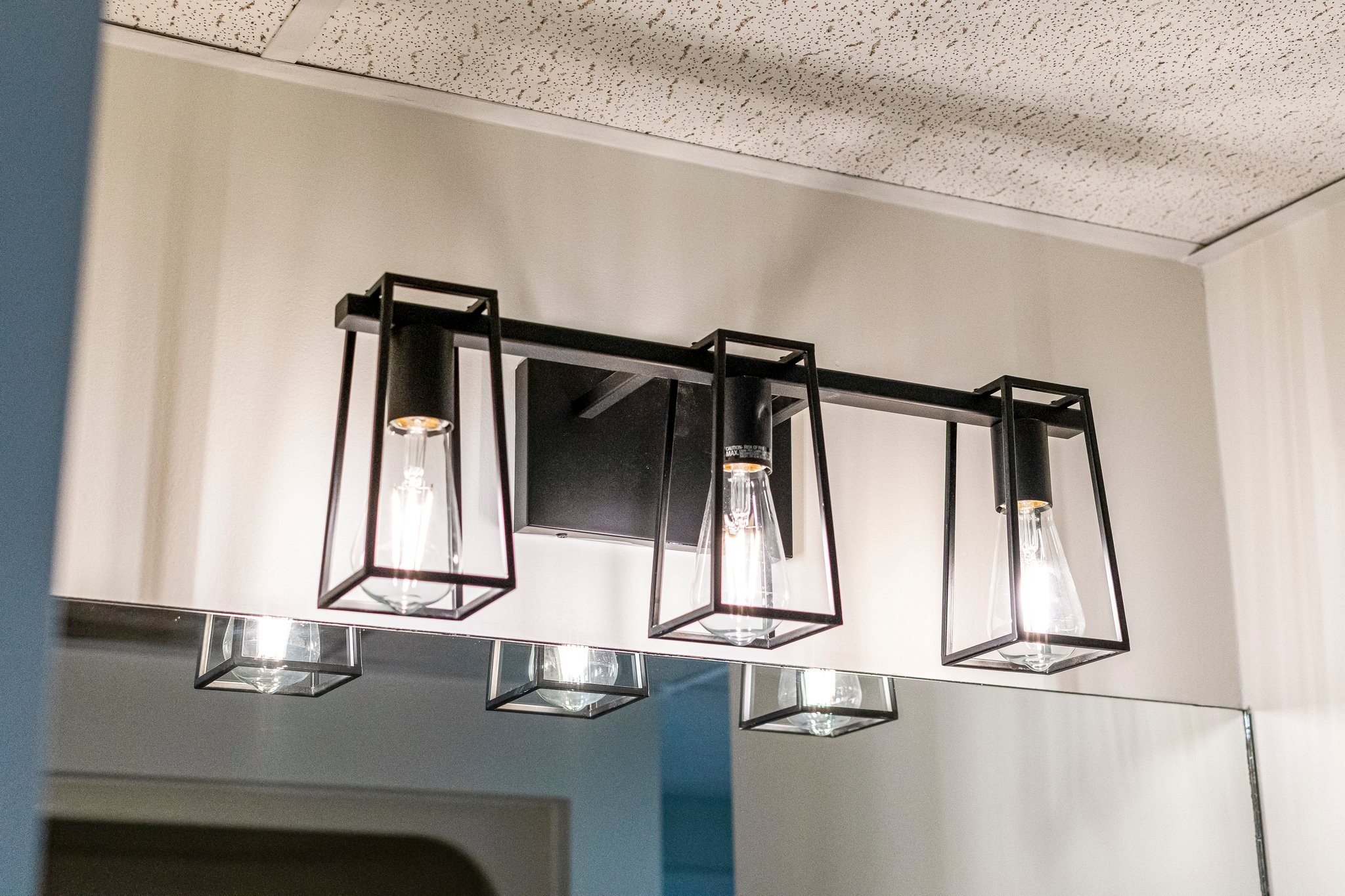 Columbia, Tennessee 38401, United States, 4 Bedrooms Bedrooms, ,3 BathroomsBathrooms,Residential,Active,93716