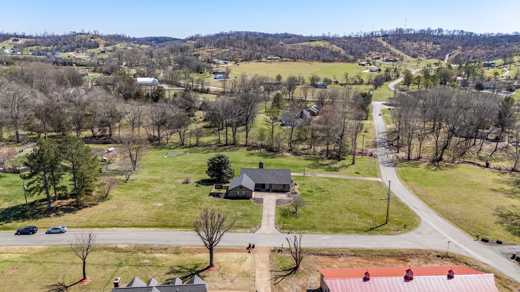 Columbia, Tennessee 38401, United States, 4 Bedrooms Bedrooms, ,3 BathroomsBathrooms,Residential,Active,93716