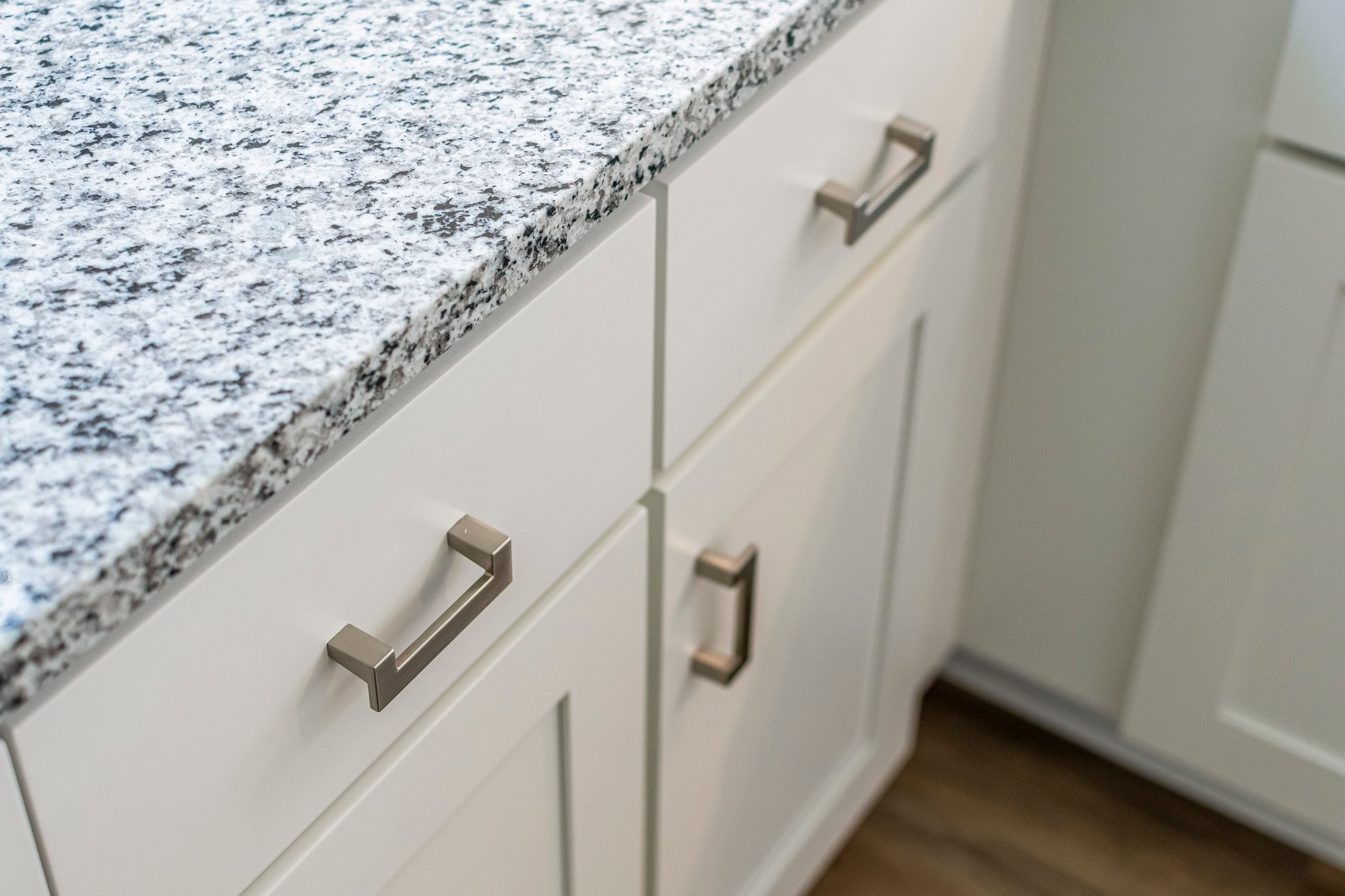 Columbia, Tennessee 38401, United States, 4 Bedrooms Bedrooms, ,3 BathroomsBathrooms,Residential,Active,93716