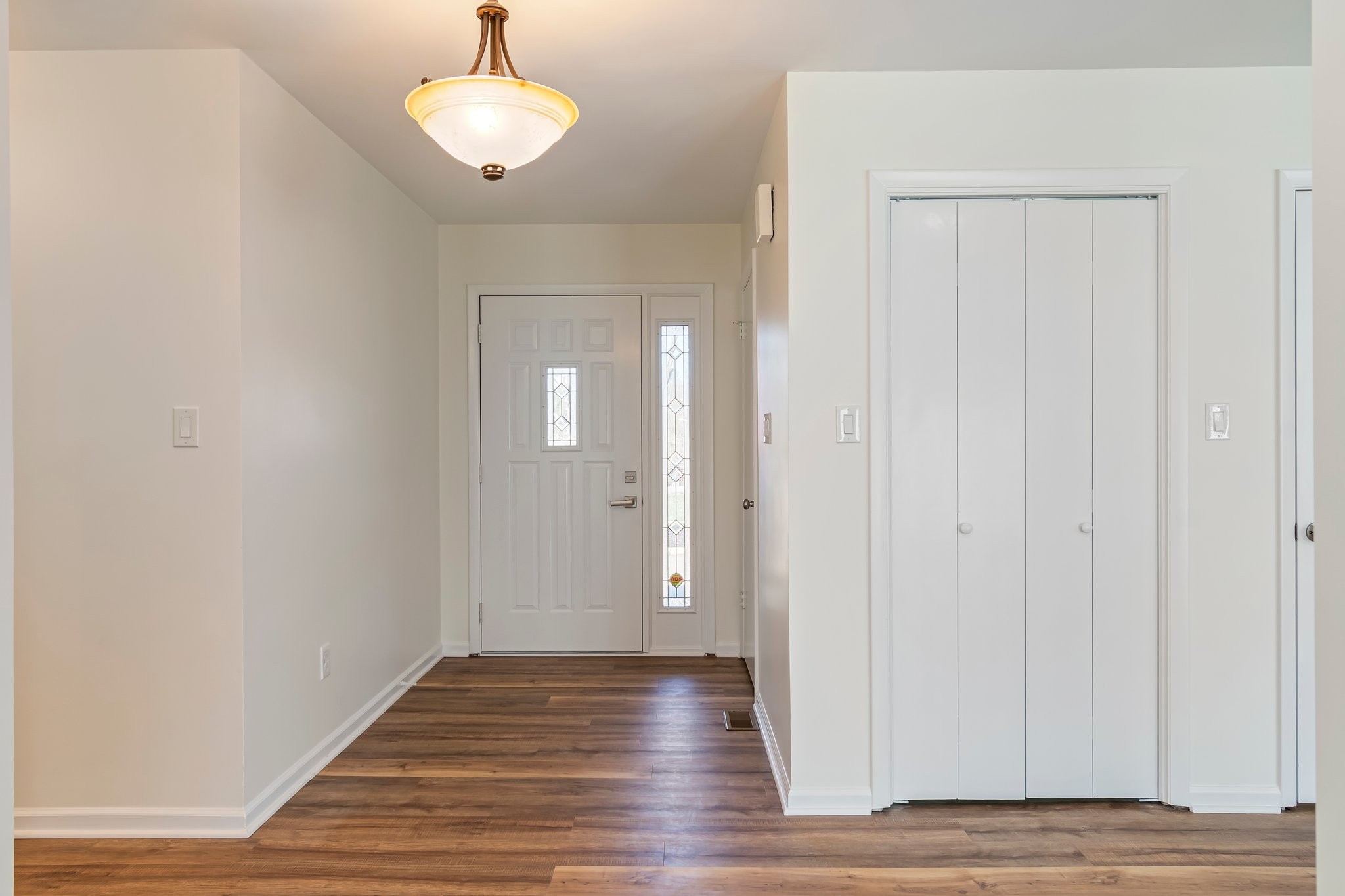 1106 Roseland Dr