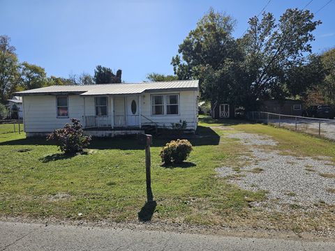 105 E Market St Decherd TN 37324