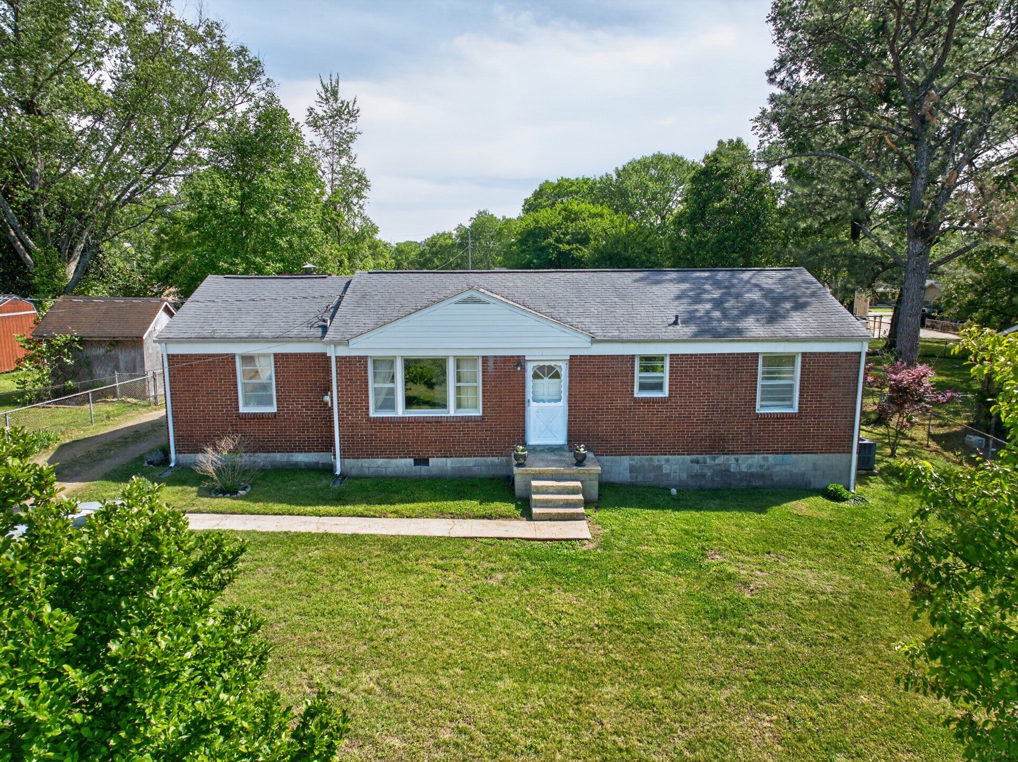 3-bed home at 217 Walnut Dr, Franklin, sold May 27, 2026