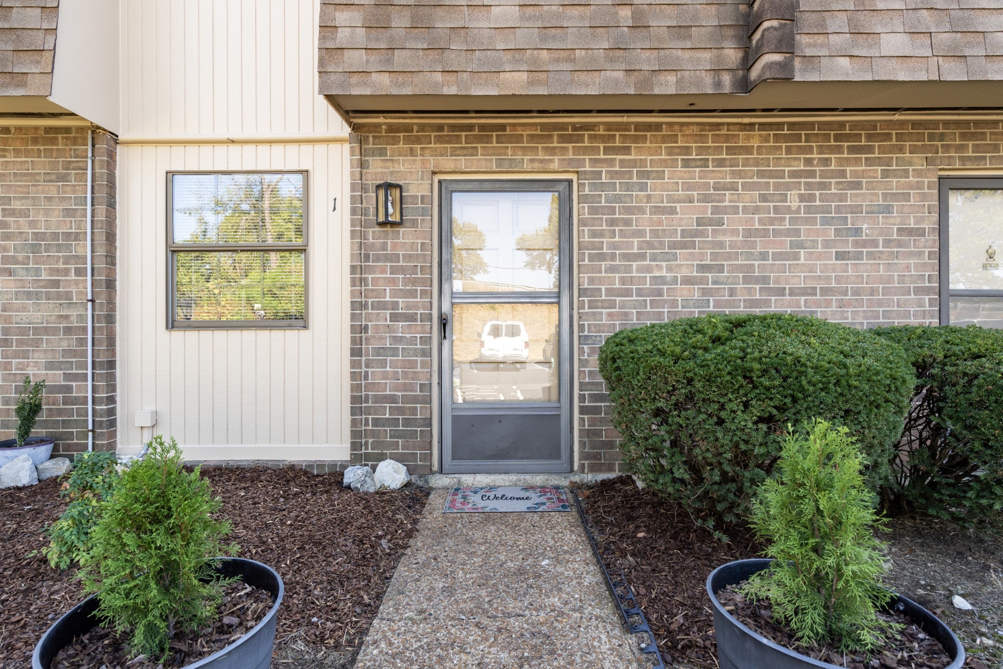 2.0-bed rental at 420 Walton Ln A1