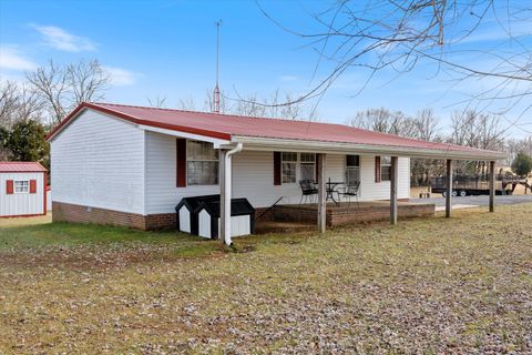 1230 Mount Olive Rd Westmoreland TN 37186