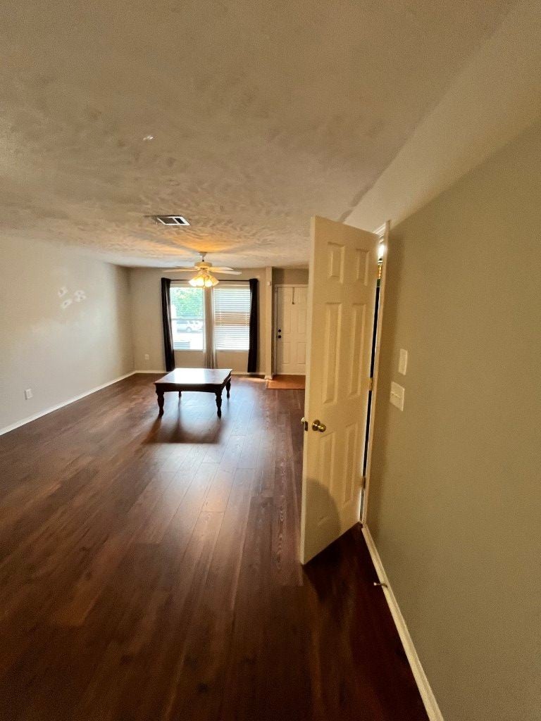 5976 Monroe Xing