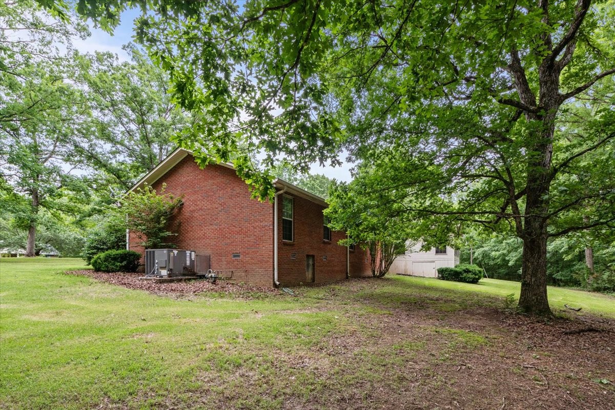 954 Dogwood Dr