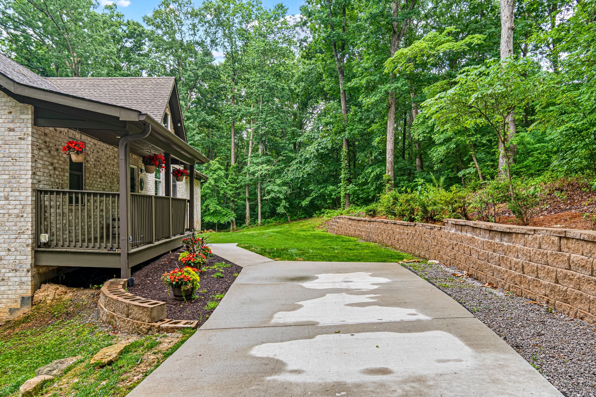 4545 Sears Rd