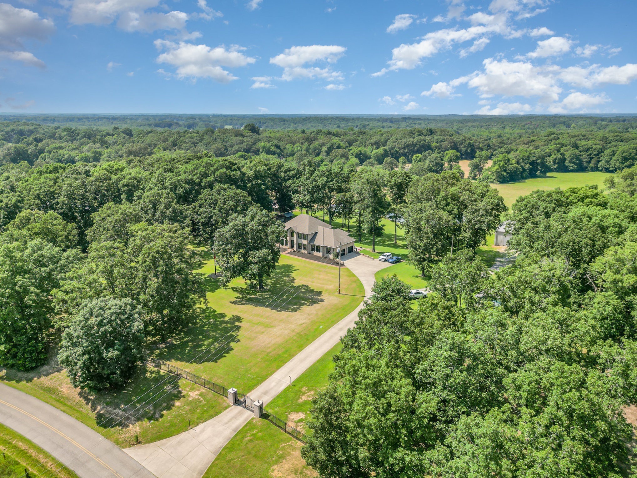 1640 Eno Rd