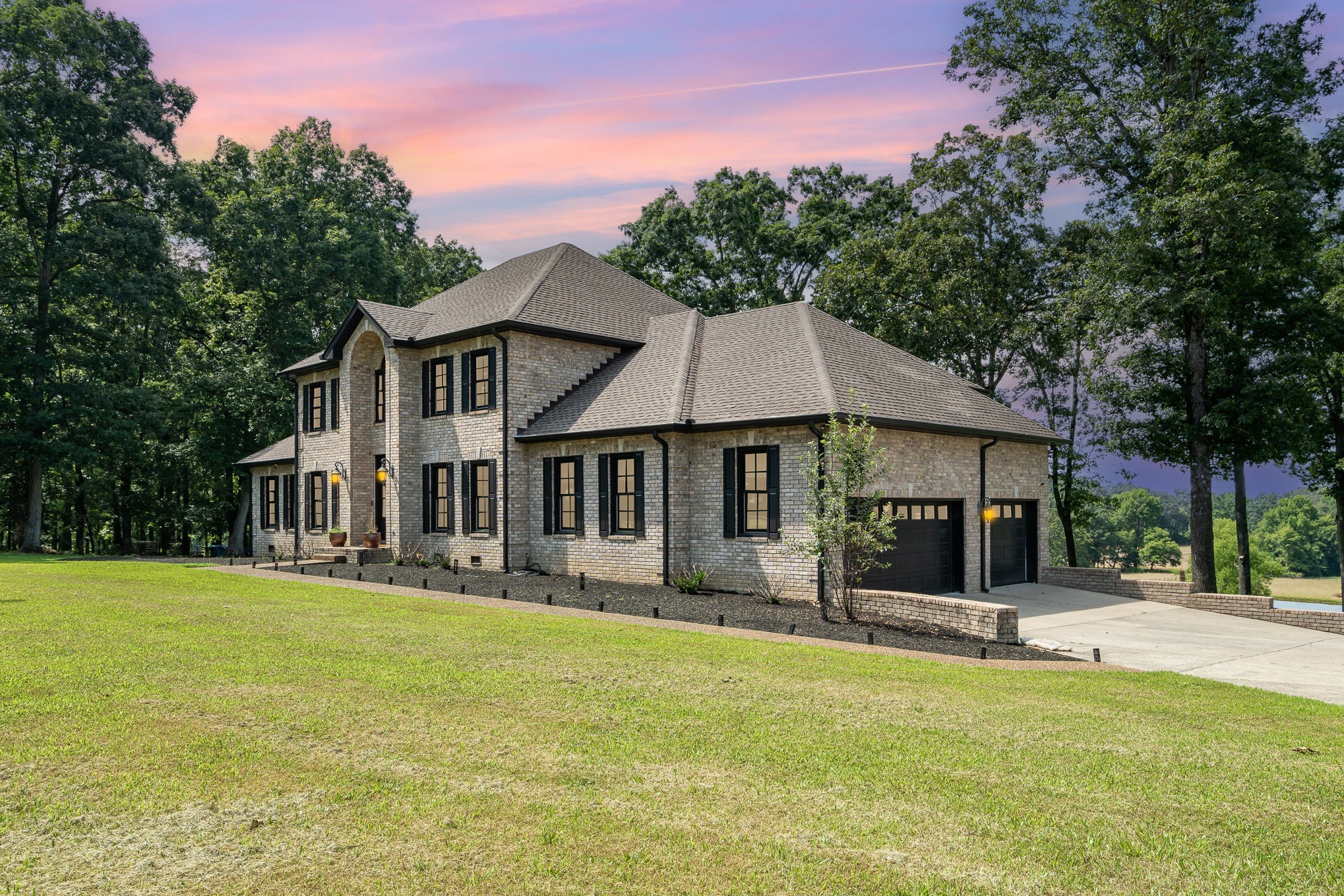 1640 Eno Rd