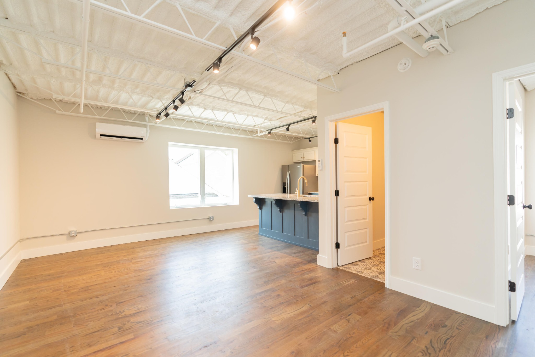 614 E Main Street 205