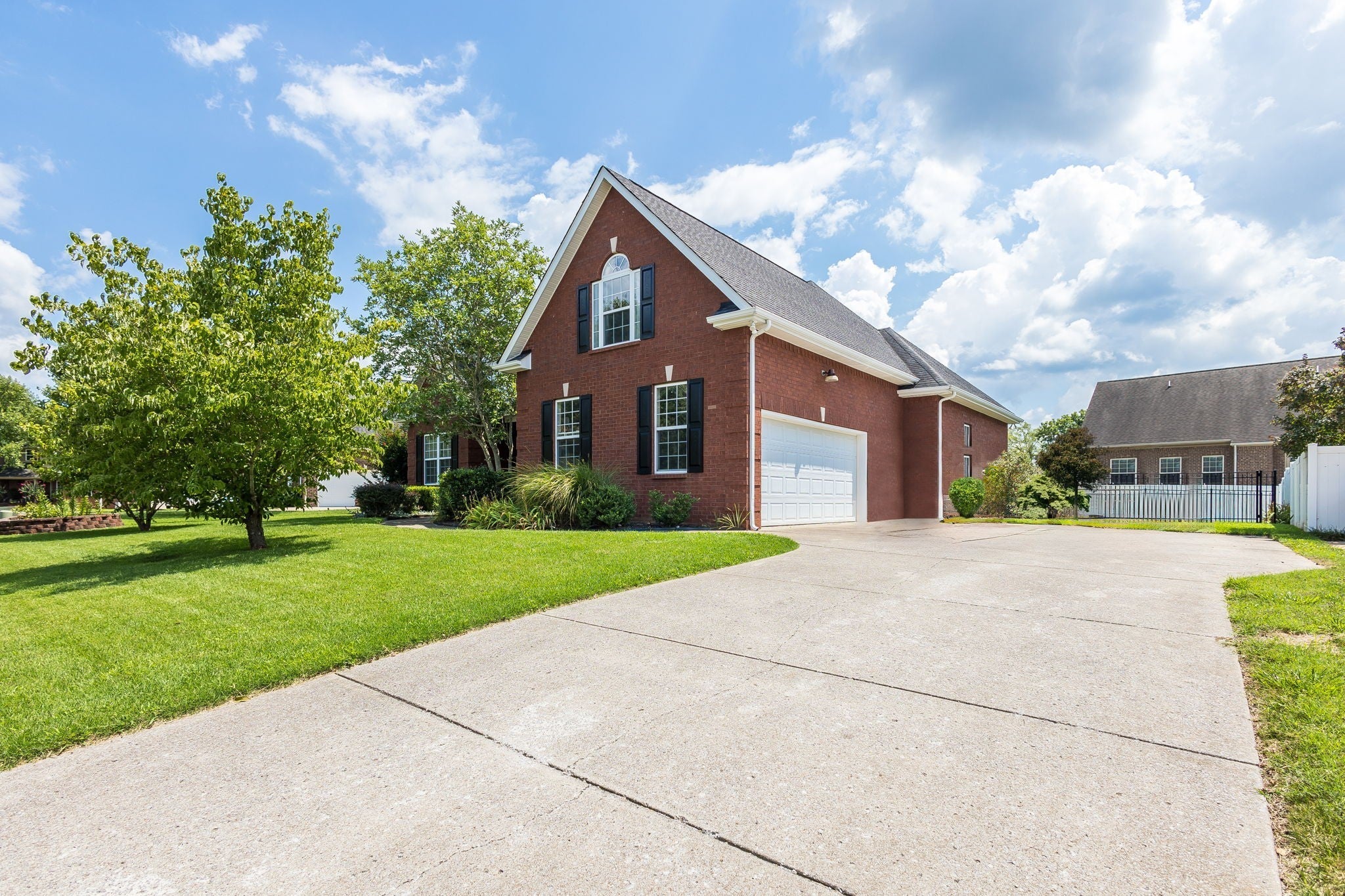 3630 Geneva Dr