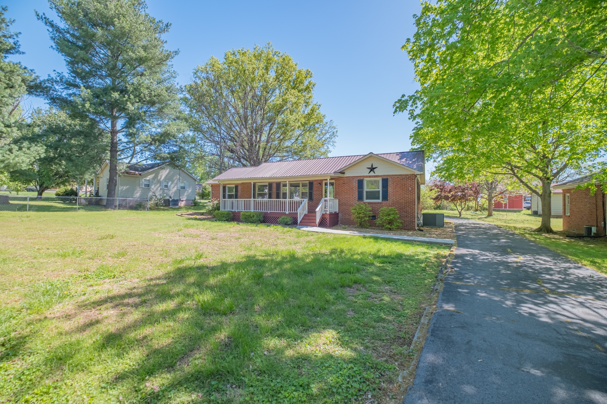 115 Highland Dr