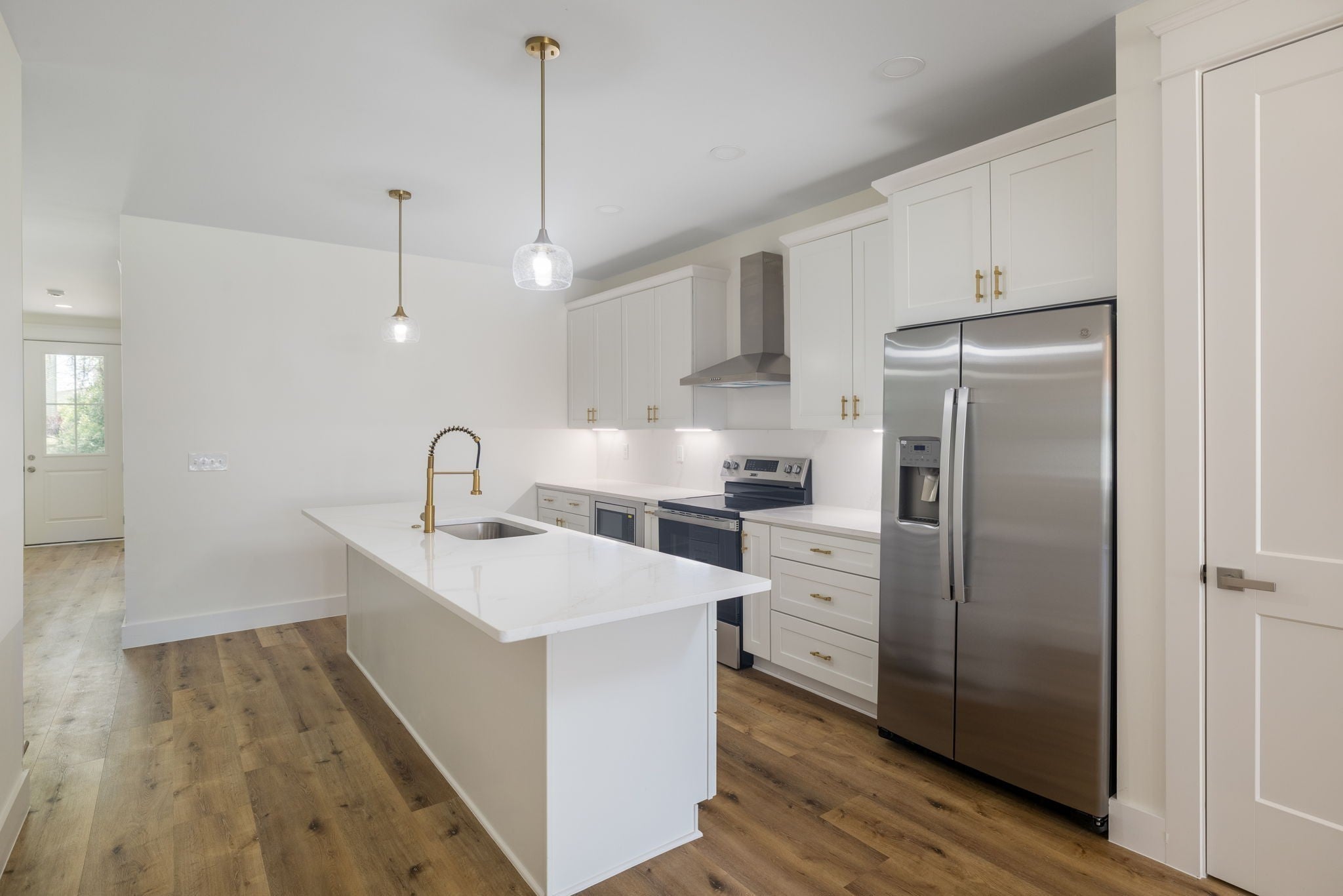 4-bed condo for sale in Nashville, TN 37210, 340a Peachtree St 340a Peachtree St, Nashville TN 37210 4-bed condo, photo 4 of 25