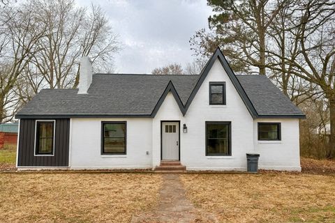 206 W Main St Hohenwald TN 38462