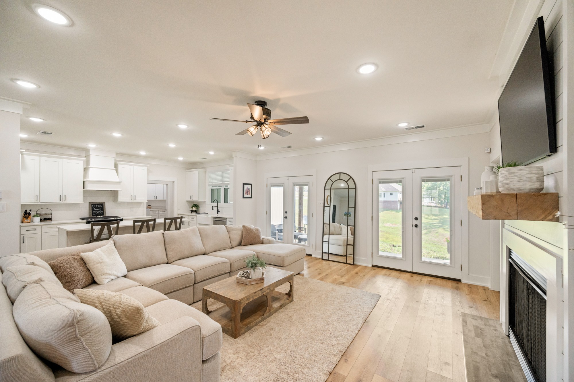 733 Tiffany Nicole Ln