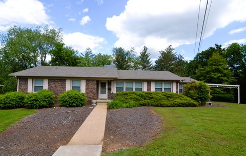 1210 Stewart Dr Pulaski TN 38478