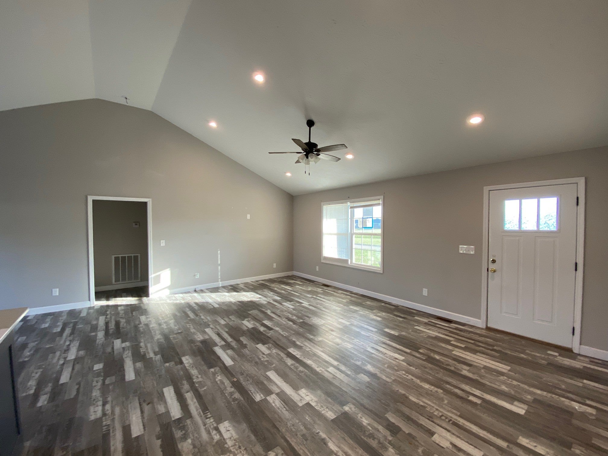 102 Willow Hill Ct