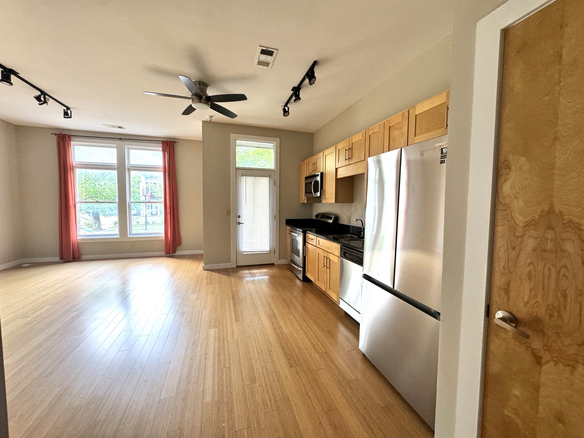 1706 18th Ave S 109