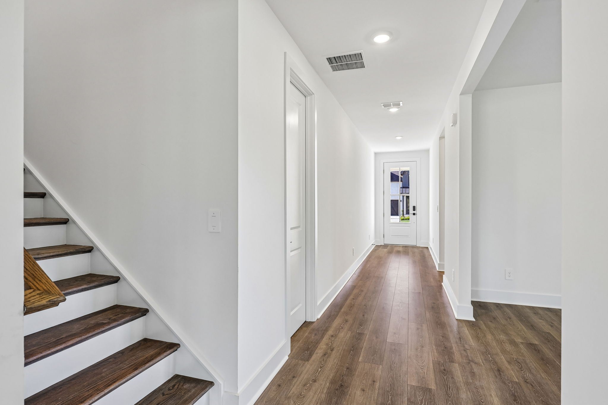 2014 Riley Park Dr