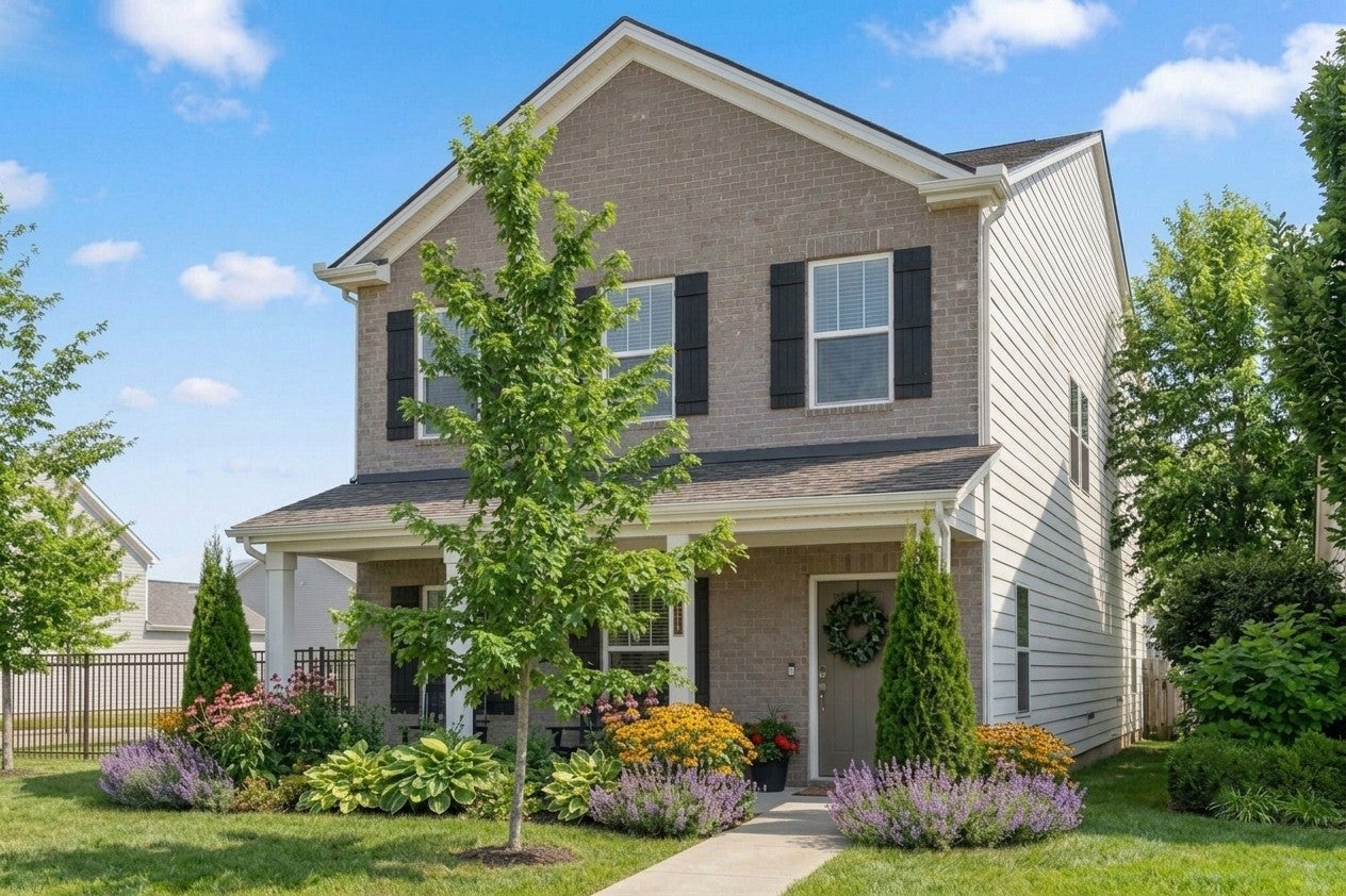 3-bed listing at 1016 Clover Glen Way, Antioch