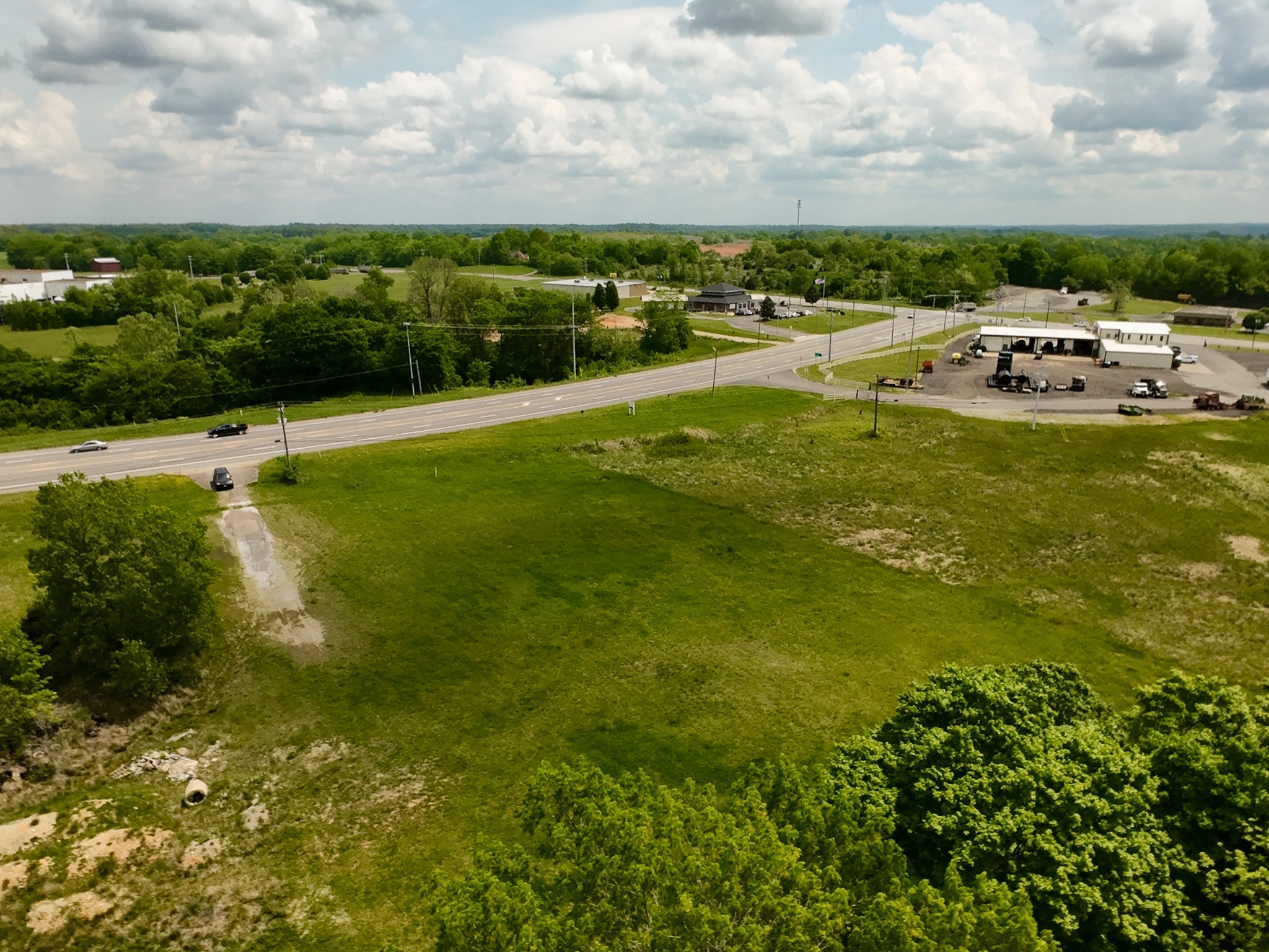 3 Hwy 41 N