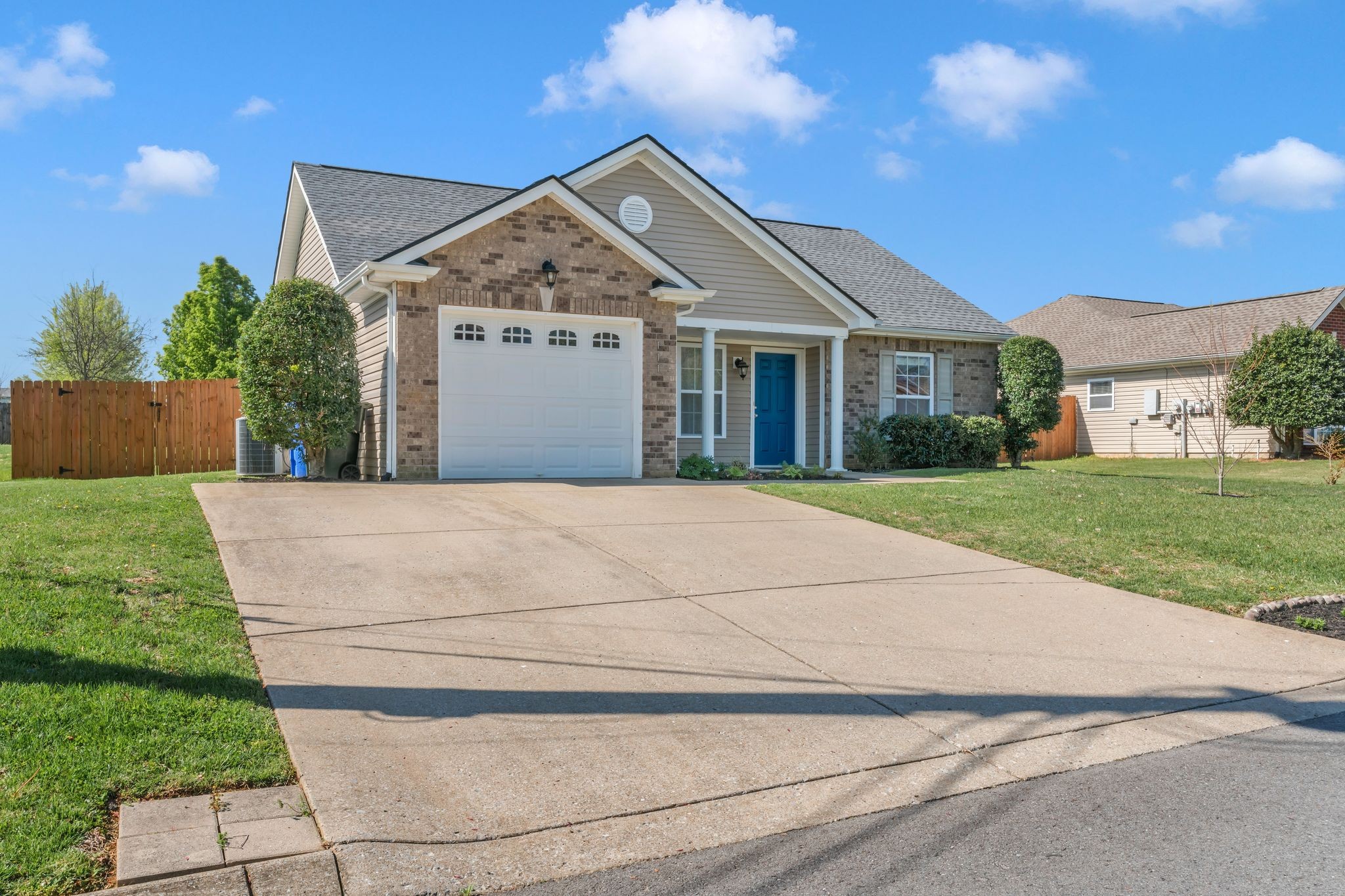 111 Blossom Ct