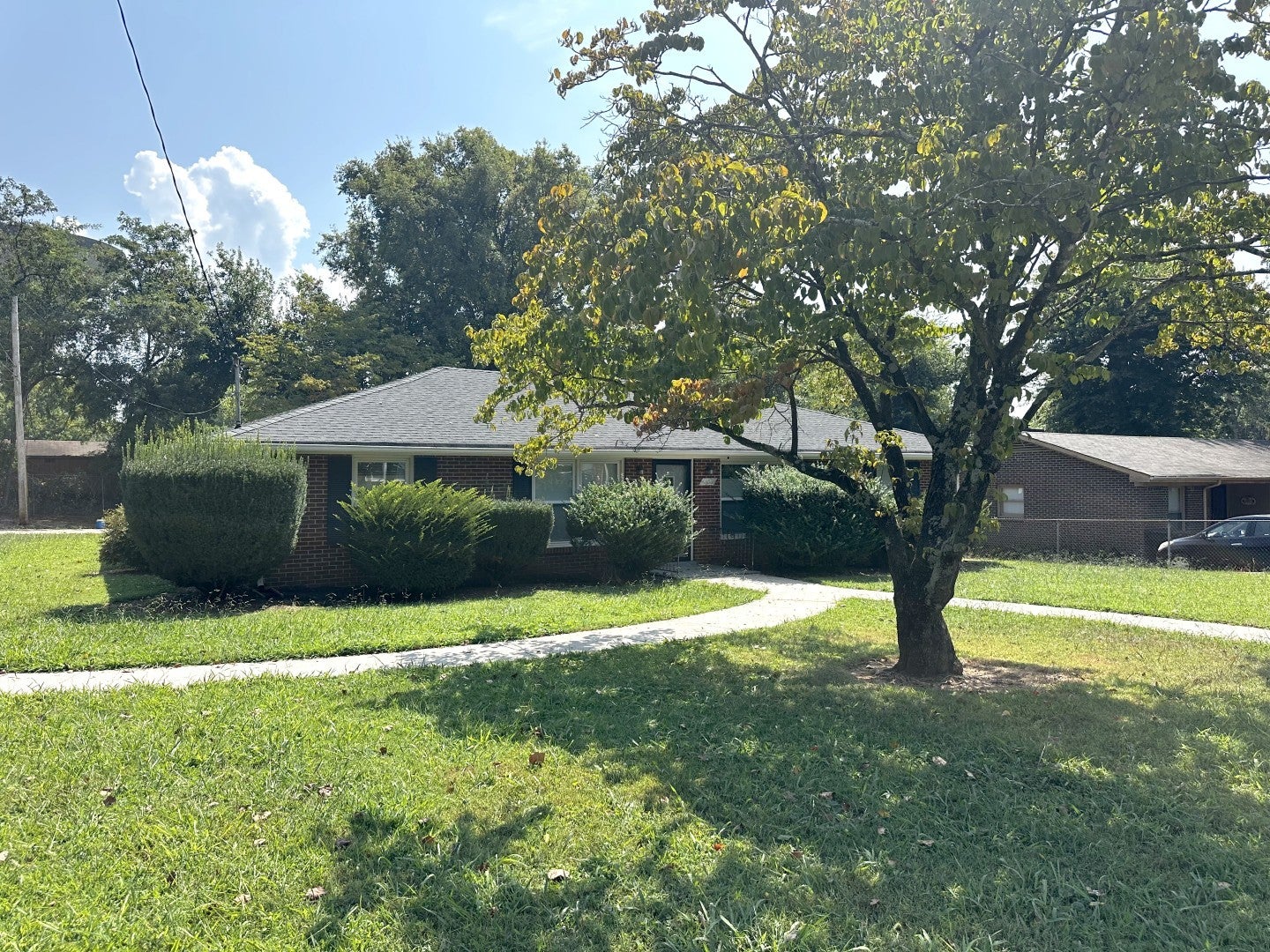 1132 White Blvd