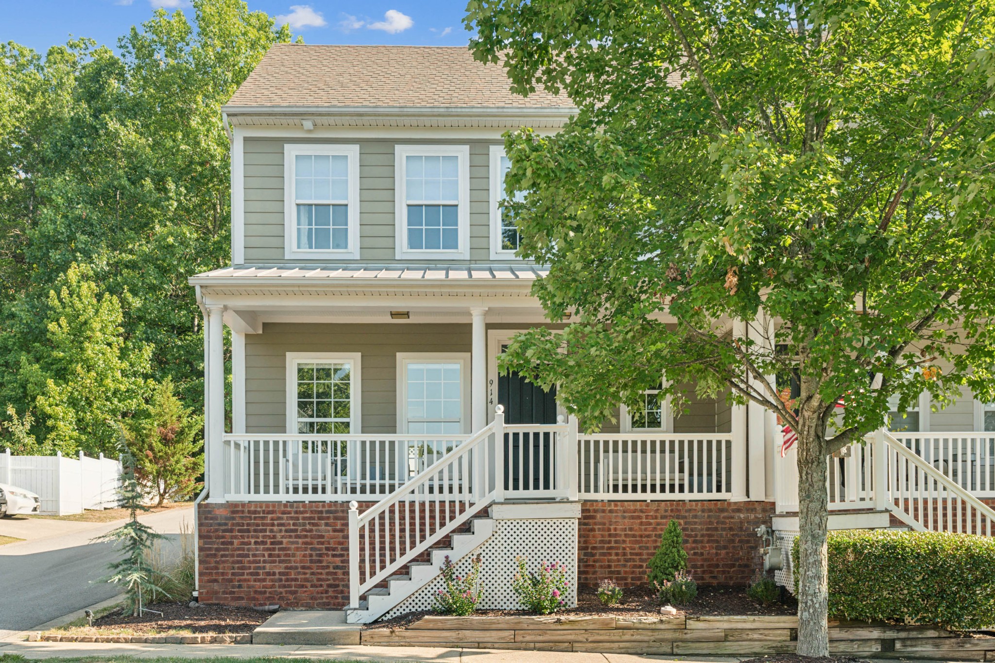 View Nashville, TN 37211 townhome