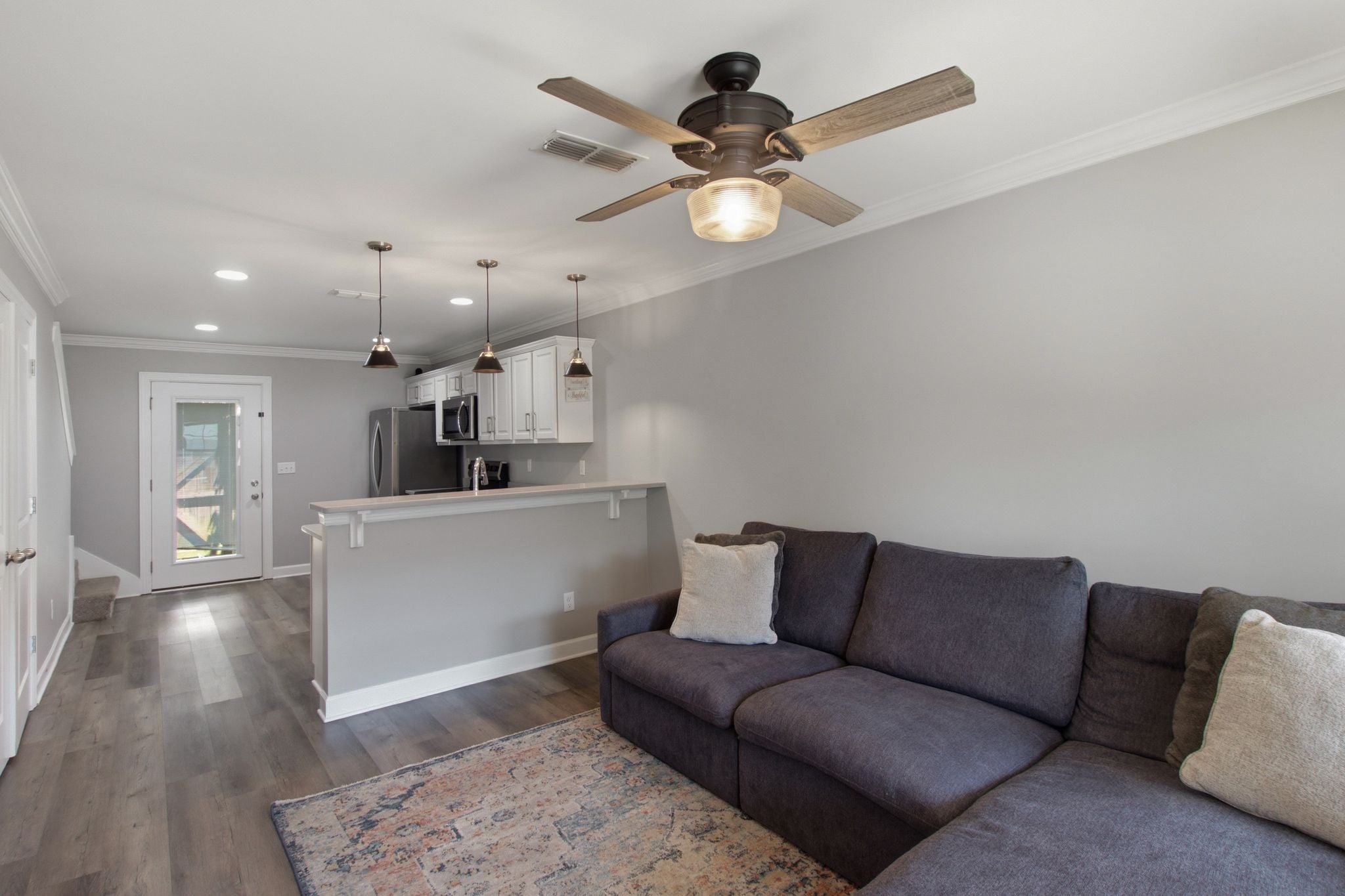 2506 E Main St E2
