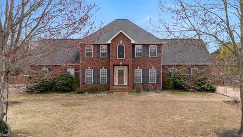 1808 Pointe Ct Lebanon TN 37087