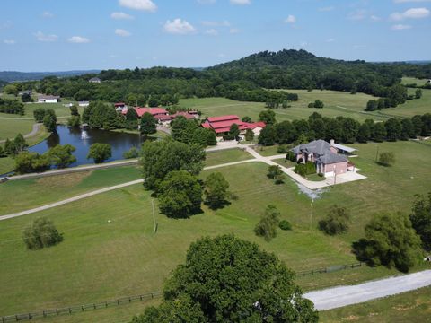 1616 Long Hollow Pike Gallatin TN 37066