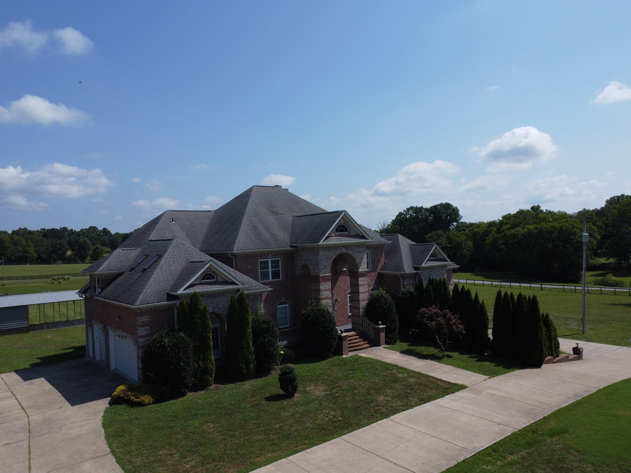1616 Long Hollow Pike