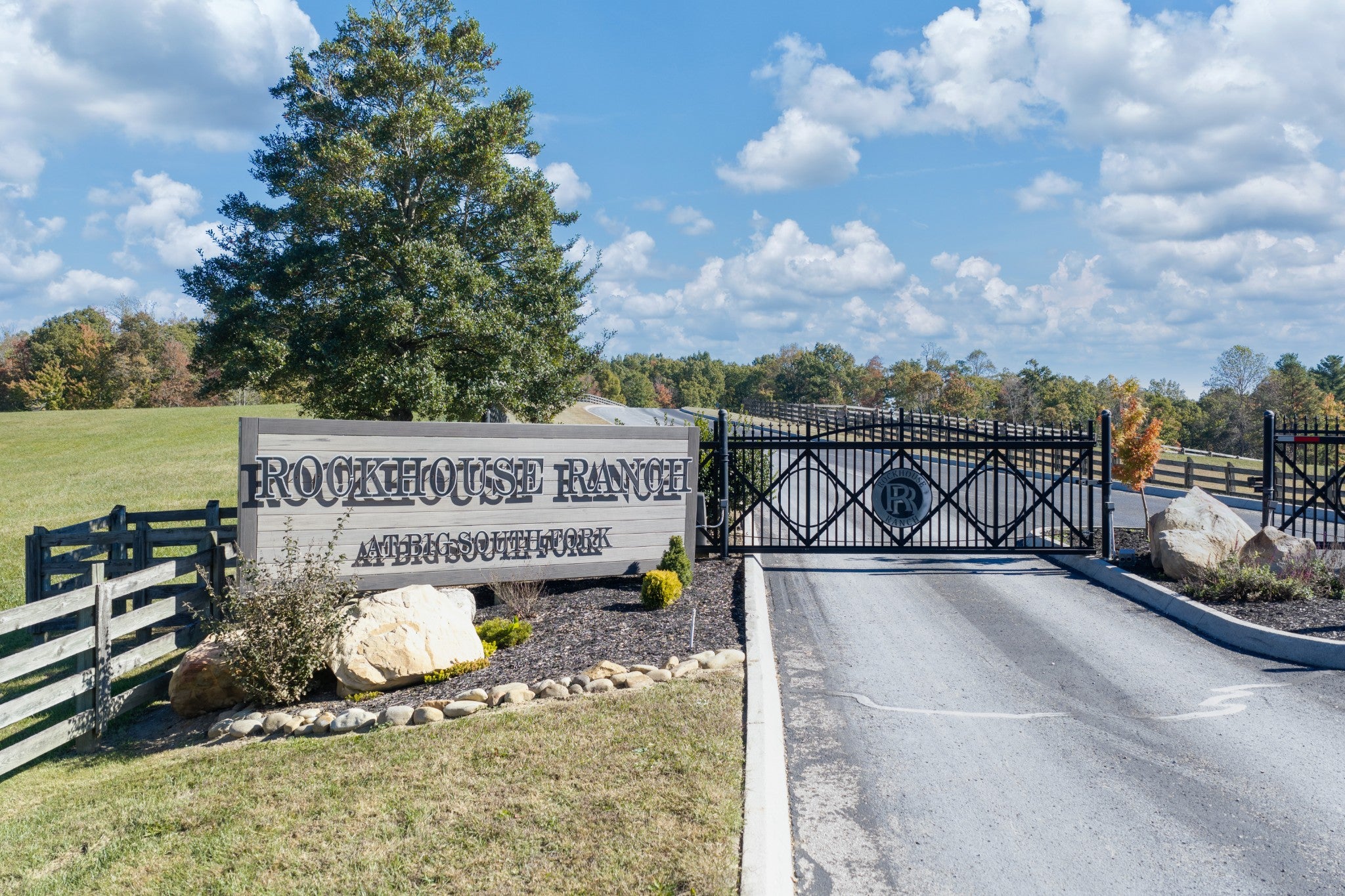1151 Rockhouse Pass
