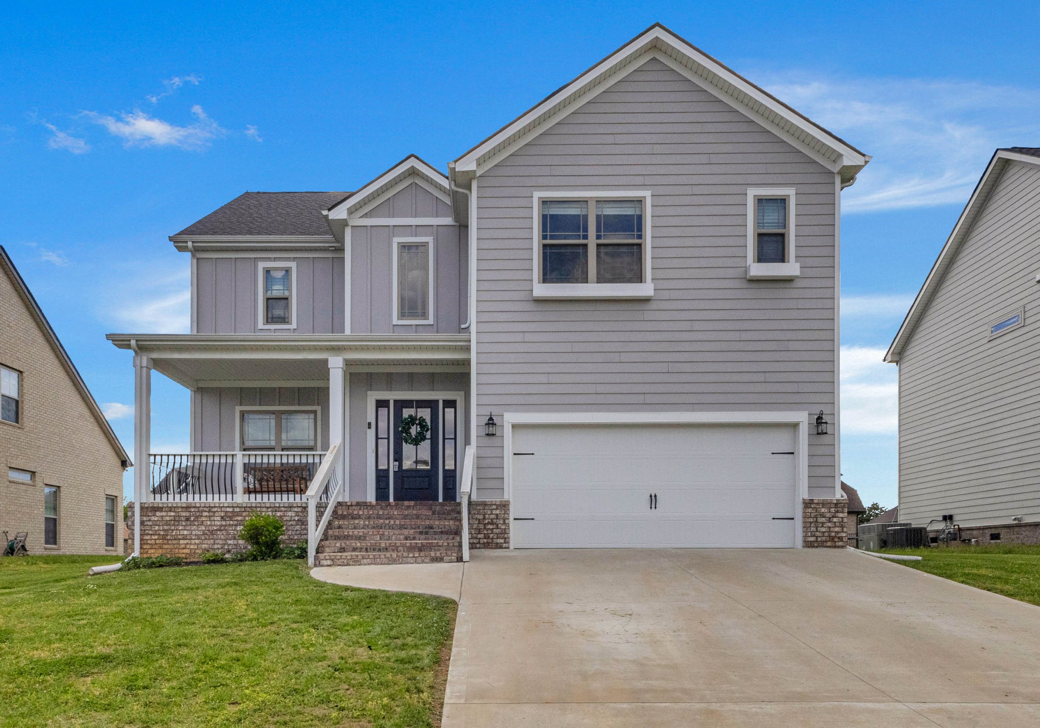 576 DEXTER DRIVE